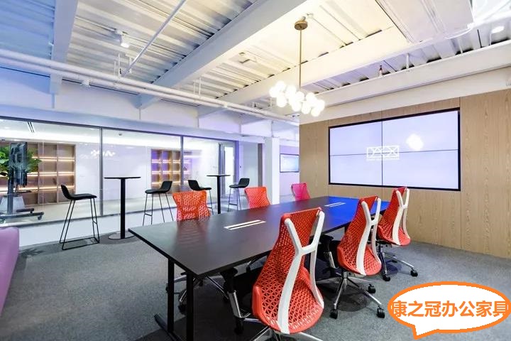 辦公家具之間的經(jīng)典對(duì)話，快來(lái)聽(tīng)聽(tīng)！